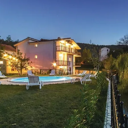 Villa Cascata *